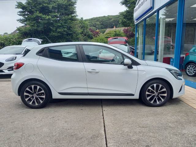 2022 Renault Clio 1.0 TCe 90 Iconic Edition 5dr