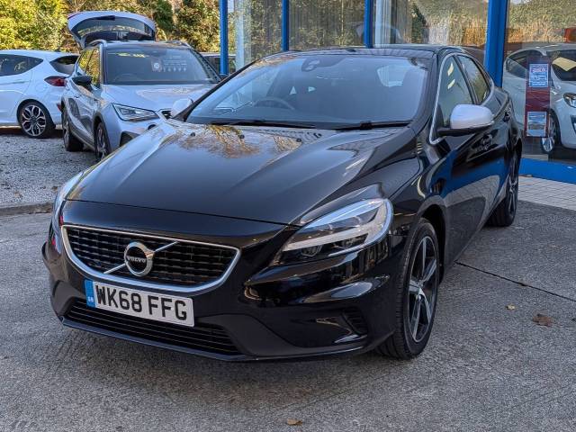 2018 Volvo V40 2.0 T2 [122] R DESIGN Nav Plus 5dr