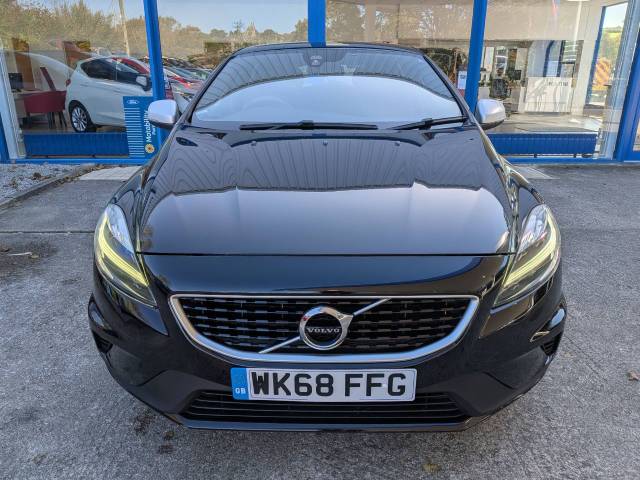 2018 Volvo V40 2.0 T2 [122] R DESIGN Nav Plus 5dr