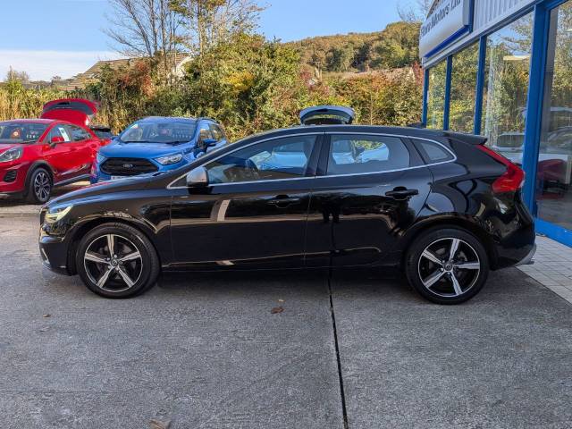 2018 Volvo V40 2.0 T2 [122] R DESIGN Nav Plus 5dr